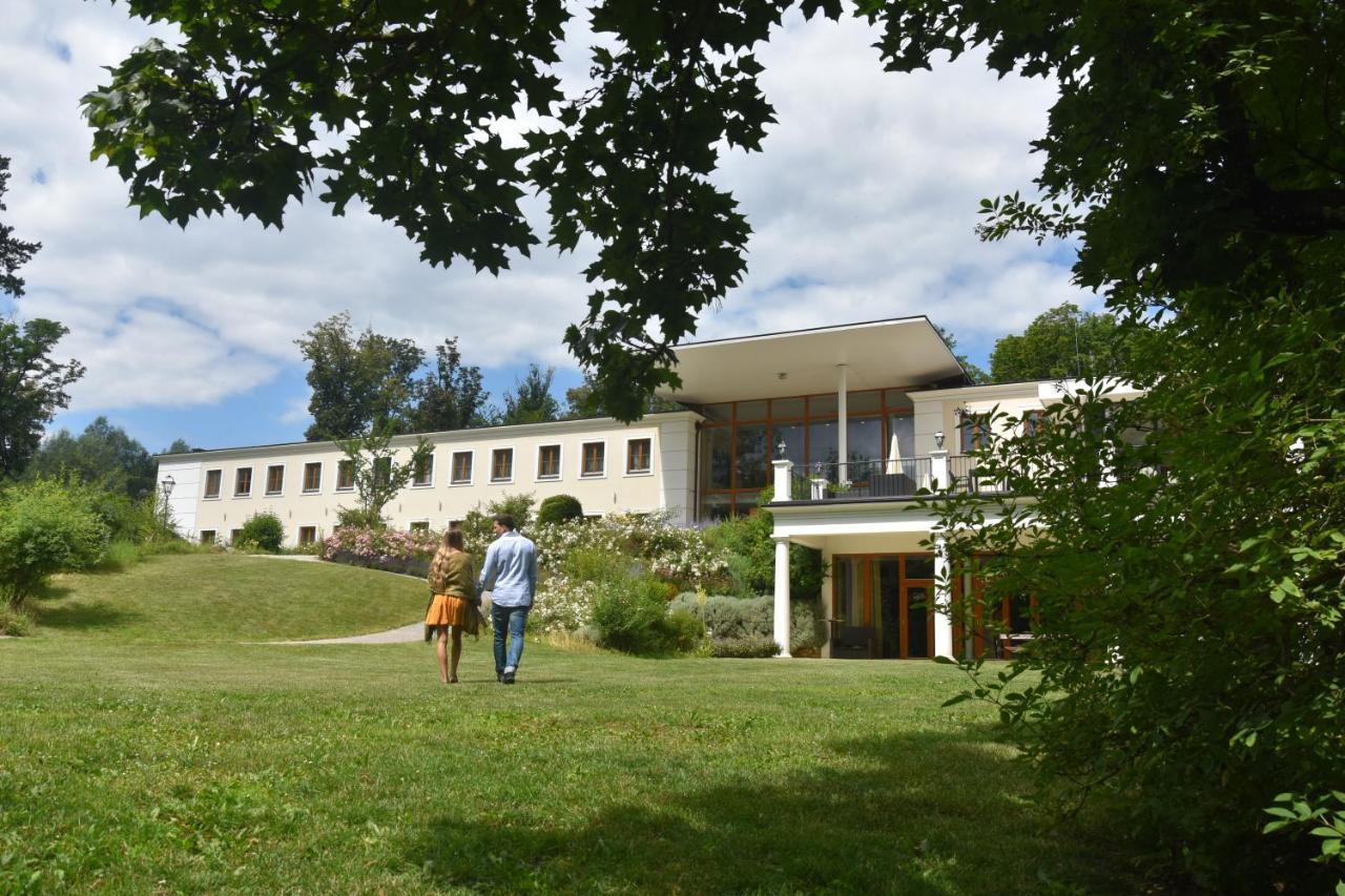 Schlosspark - Adults Only